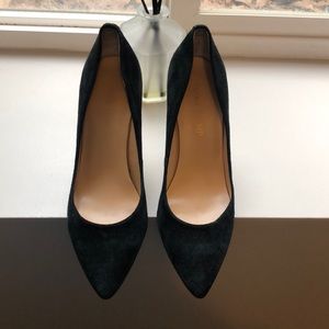 Ivanka Trump black suede pumps